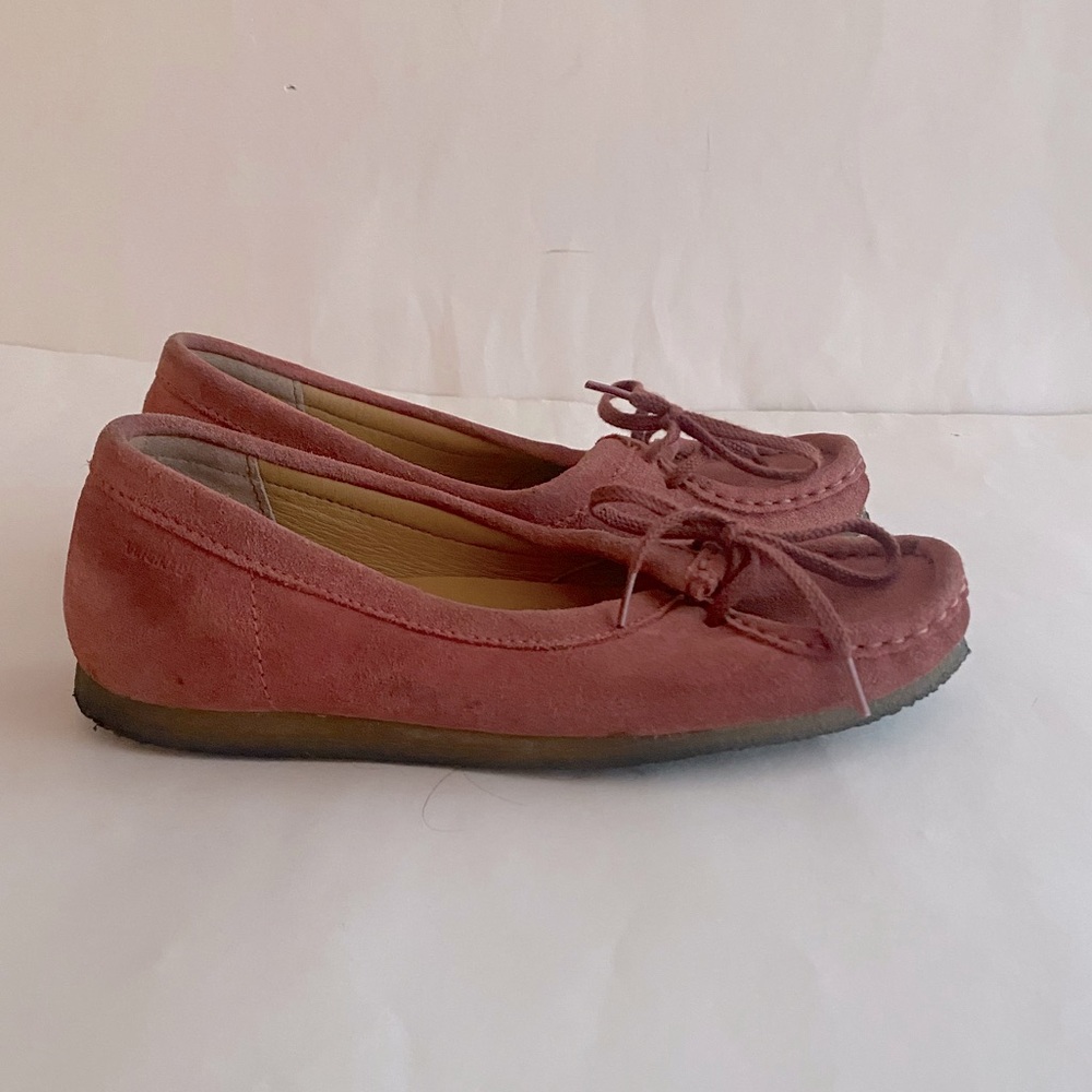 CLARKS Women's Wallabee Chic